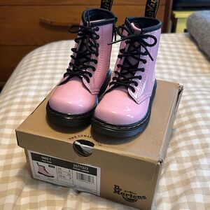 Dr. Martens Patent Lamper Pale Pink Boots 9C 1460 Kids Toddler zipper